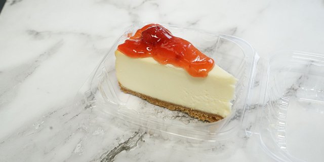 Strawberry Cheesecake Slice