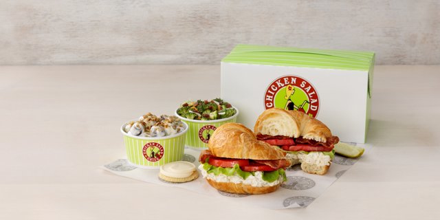Signature Sandwich Box w/ 2 Sides