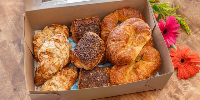 Assorted Croissant Box