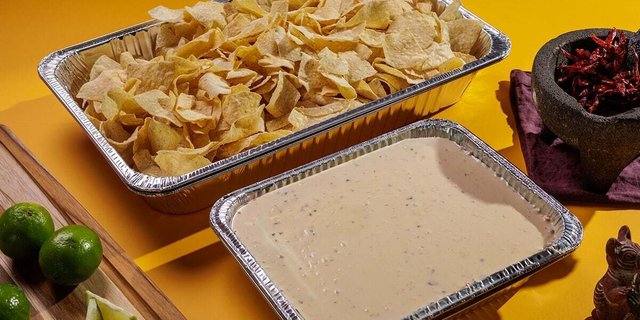 Small Pan of Chips & Queso