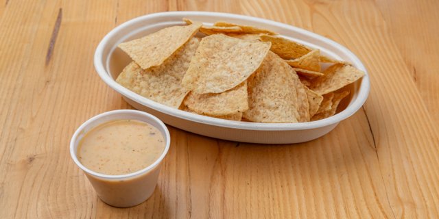 Chips & Queso