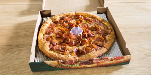 Gluten-Free Pepperoni Magnifico Pizza