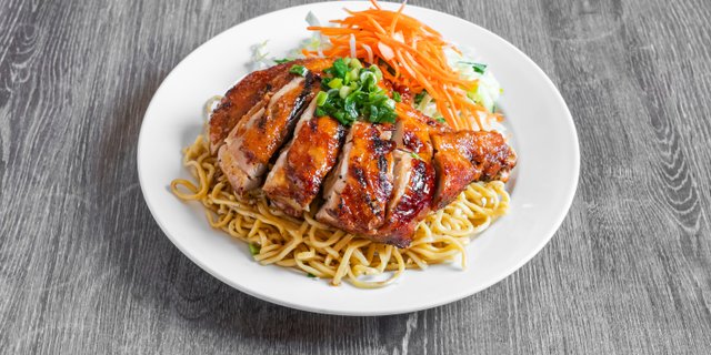 5-Spice Chicken Garlic Noodles