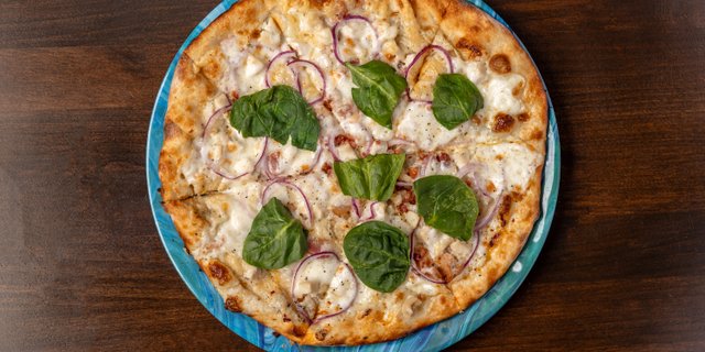 Alfredo-Licious 10" Pizza