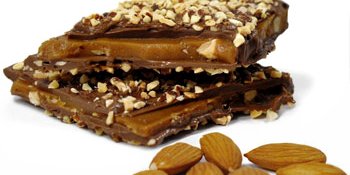 Almond Toffee Crunch Caramel Apple