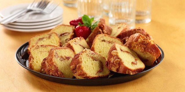 Cinnamon Walnut Coffee Cake Tray