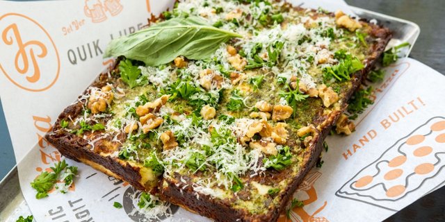 Green Ecstasy Pesto Pizza