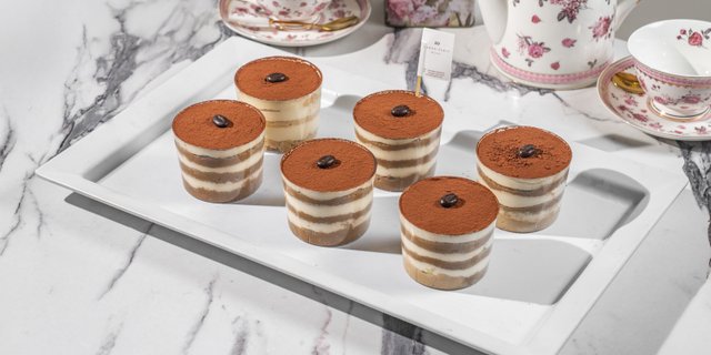 Lakon Half Dozen Tiramisu
