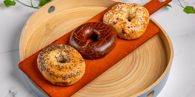 Baker's Dozen