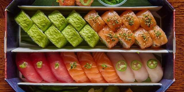 Sushi & Nigiri Combo Platter