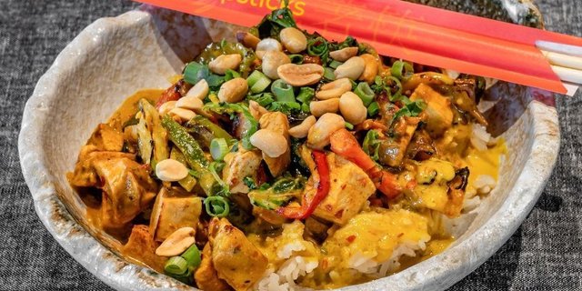 Phuket Chicken Bowl