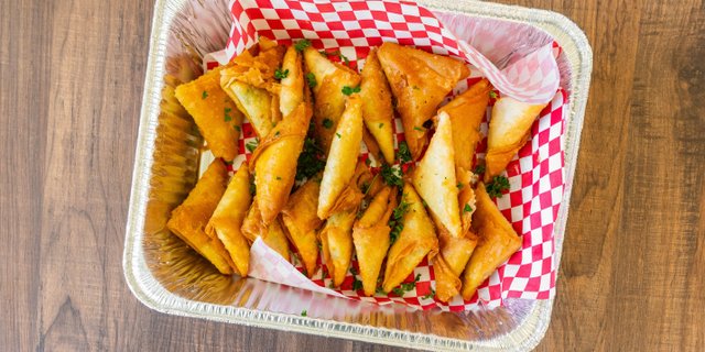 Spinach Samubusek
