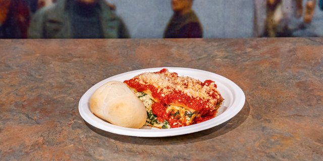 Spinach Lasagna Boxed Lunch