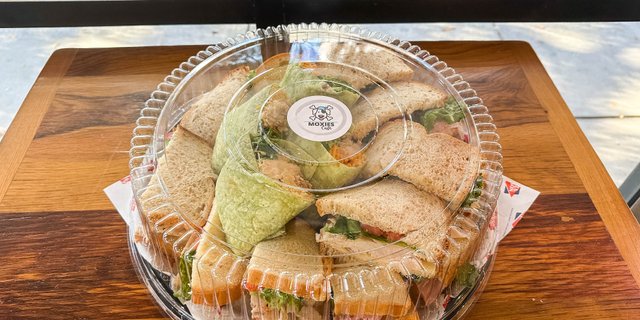 Sandwich Tray