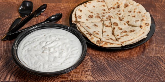 Must-O Mooseer w/ Pita Bread