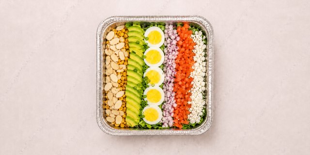 Vale Kale Cobb Salad