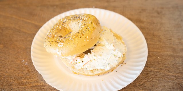 Bagel w/ Cream Cheese
