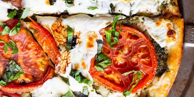 Caprese Pizza