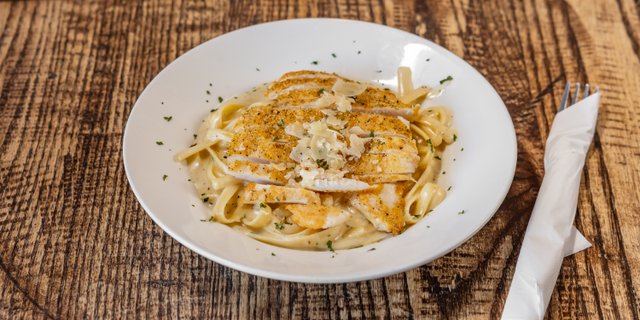 Chicken Fettuccine Alfredo