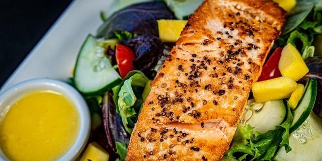Pan Seared Salmon Salad