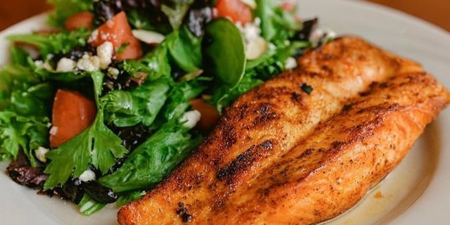 Salmon & Salad