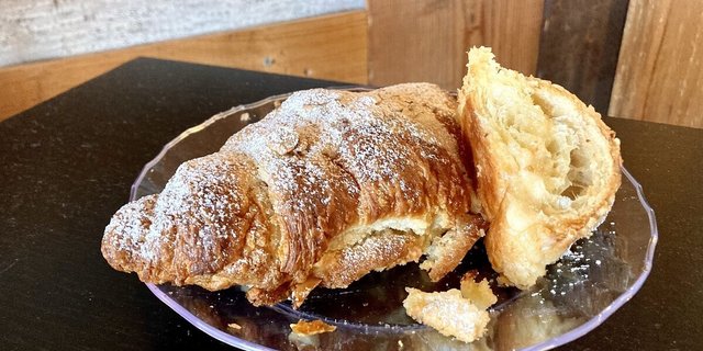 Almond Croissant