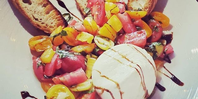 Tomatoes & Burrata