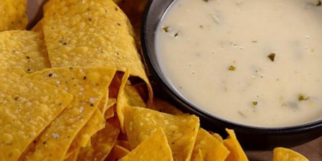 Chips & Queso