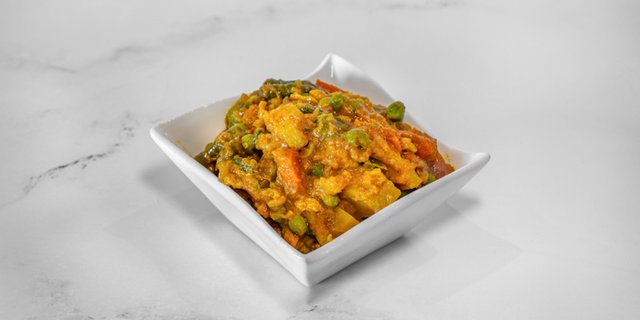 Vegetable Jalfrezi Tray