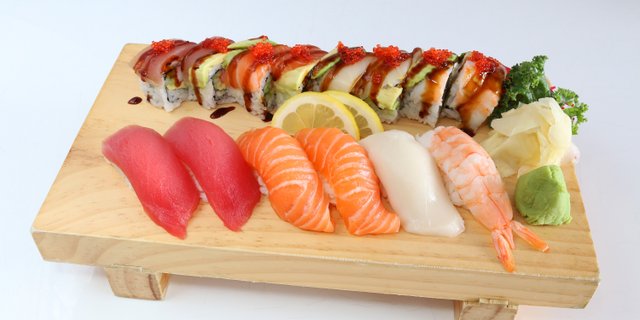 Sushi & Maki Combo 3