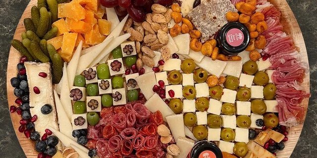 Disposable Celebration Board