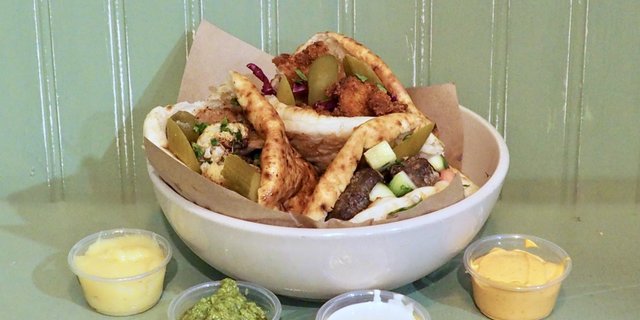 Pita Platter