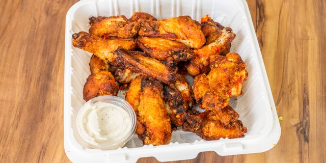 Wings Boxed Lunch