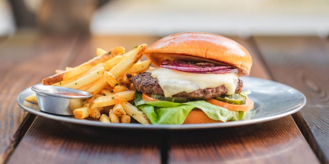 Eureka! American Burger