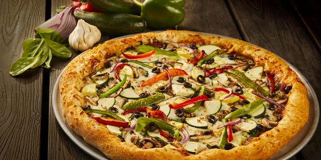 Extreme Veggie Pizza