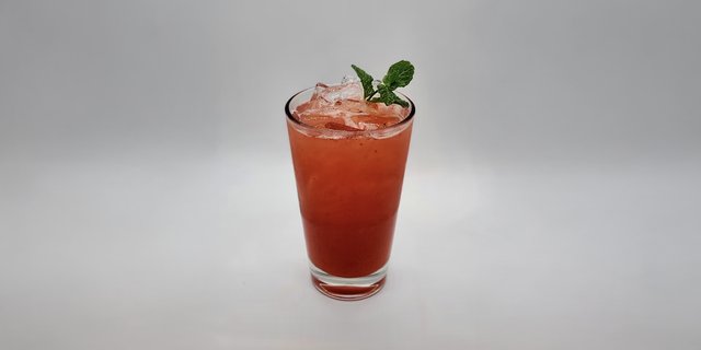 Strawberry Mint Lemonade