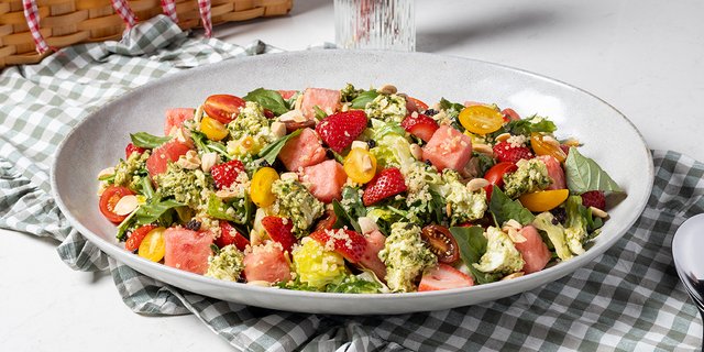 Summer Ingredient Salad