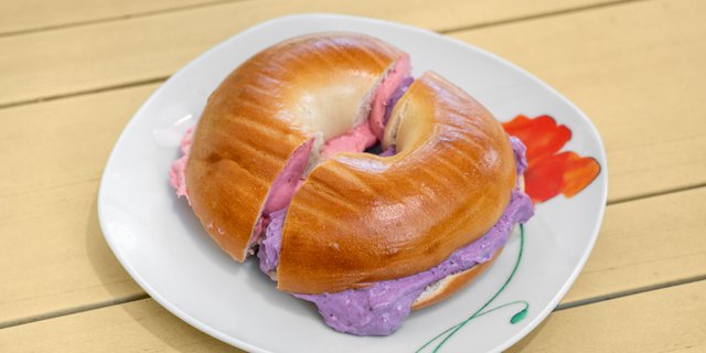 Bagel w/ Cream Cheese