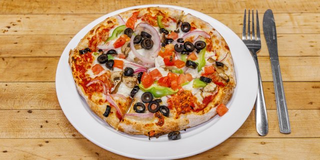 Mae West Vegetarian Pizza