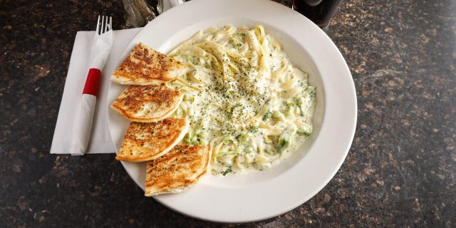 Fettuccine Alfredo
