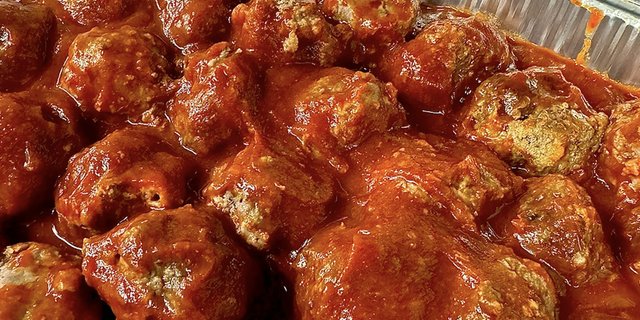 Mom's Meatballs & Gravy