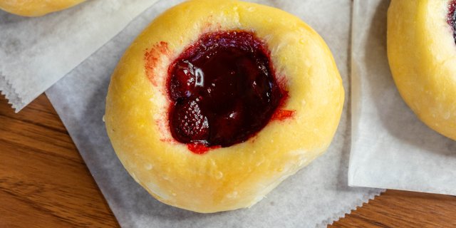 Raspberry Kolache