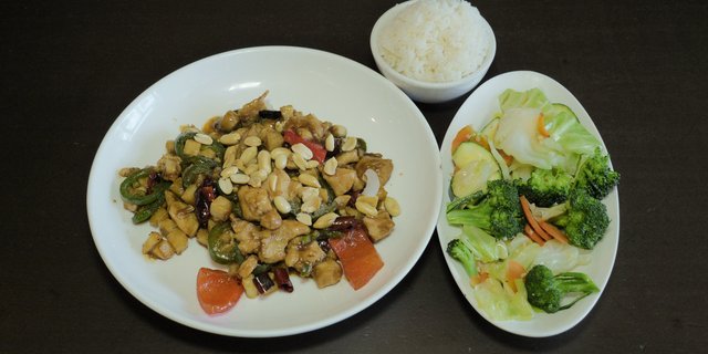 Kung Pao Chicken Bento Box