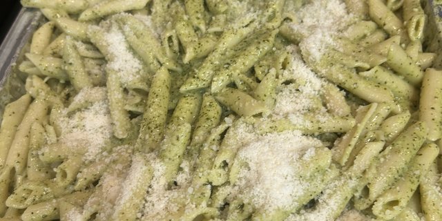 Penne Pasta & Pesto Sauce