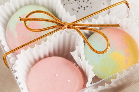 Custom Favor Box (Classic Circle Macarons)