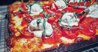 R Town Pizza