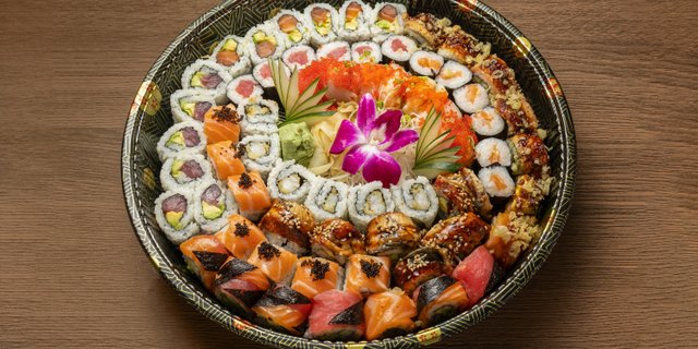 Specialty Roll Party Platter