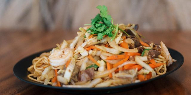 Stir-Fried Shrimp Noodles