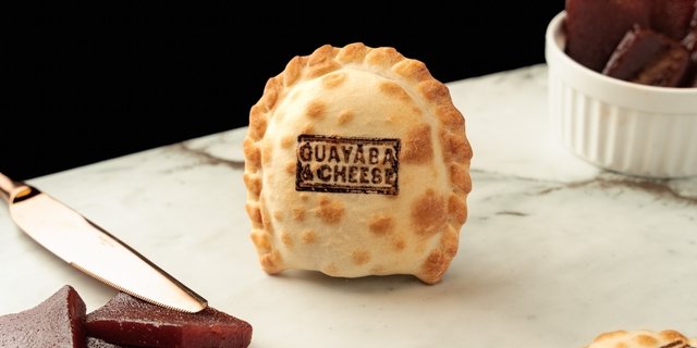 Guayaba & Cheese Empanada