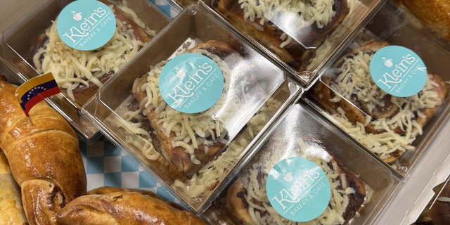 Venezuelan Pastries Box